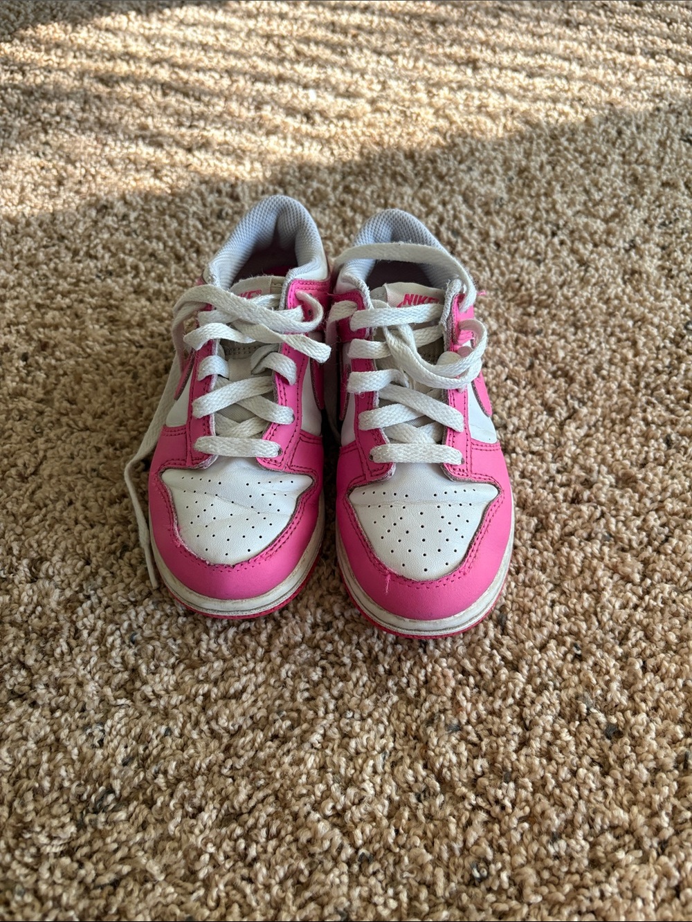 Nike Kids Pink and White Low-Top Sneakers - Picture 1 of 4